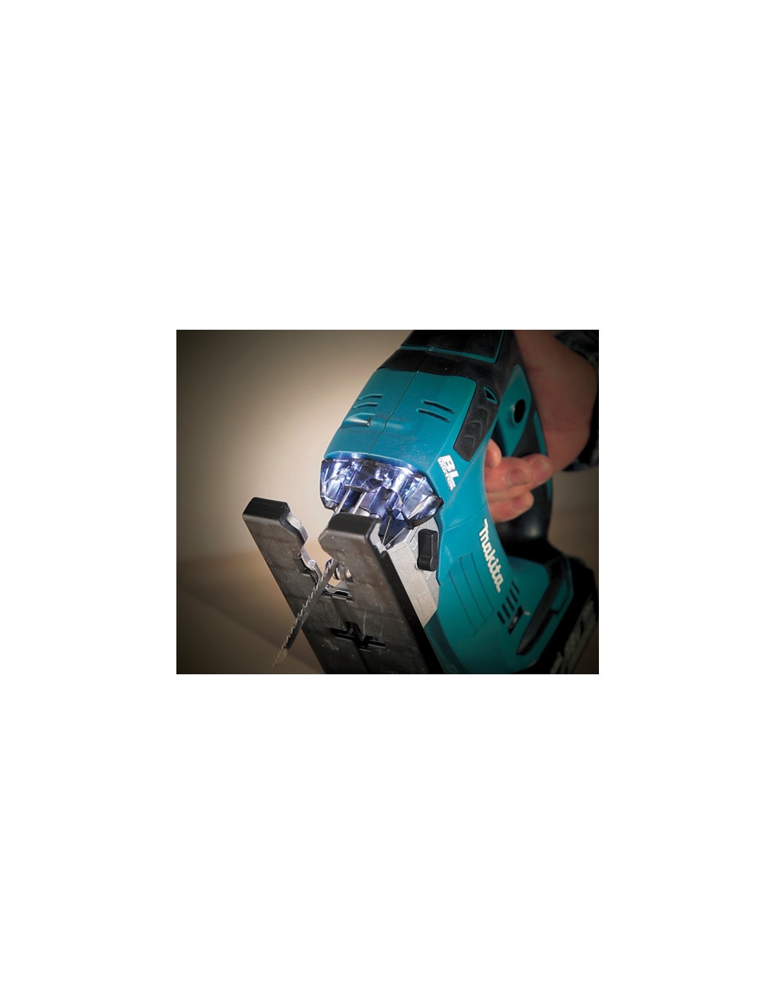 Scie Sauteuse Sans Fil Makita DJV184Z - 18V (machine Seule) - Moteur Puissant Et Coupe Précise